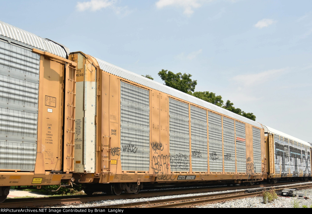 690295